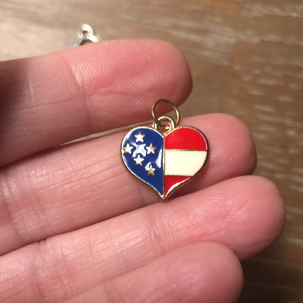 Lots of Heart Charms - Picture 4 of 7